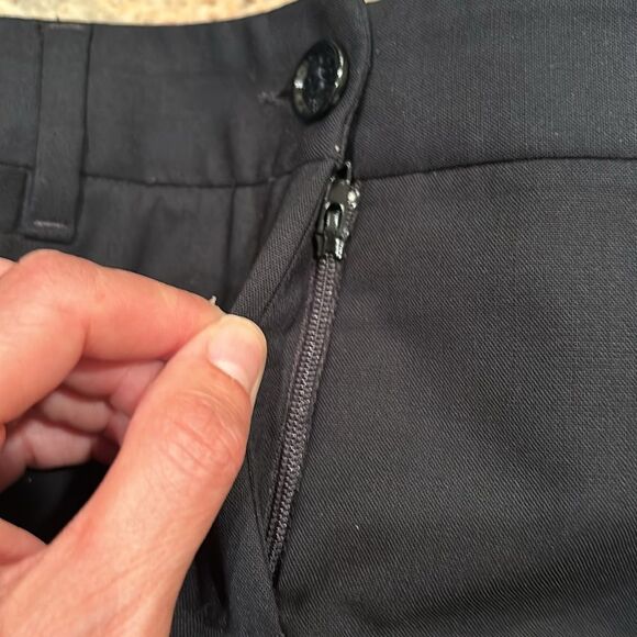 Dolce and Gabbana woman's black slacks - Picture 15 of 15